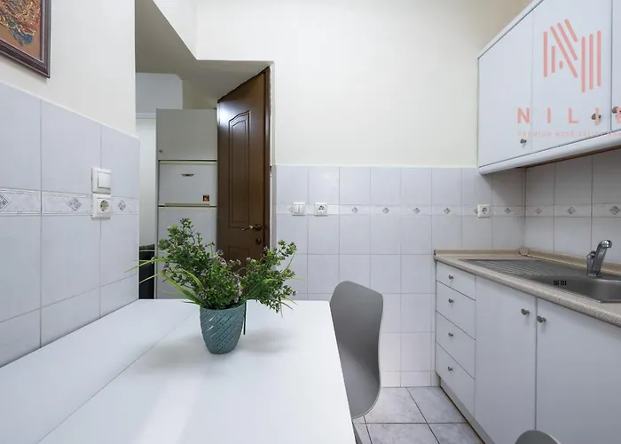 Little Paris, Nilie Hospitality Mgmt 公寓 *